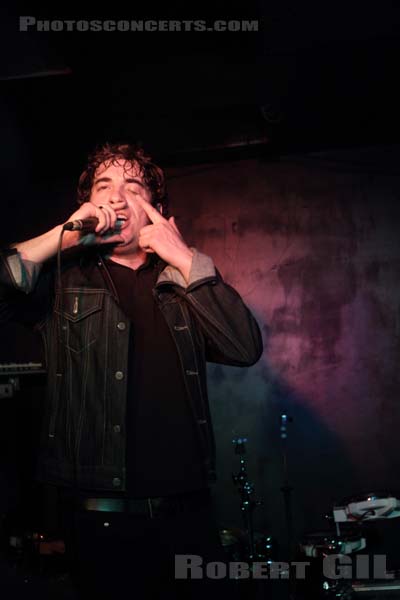 MASTER MASTER WAIT - 2013-01-24 - PARIS - Espace B - 